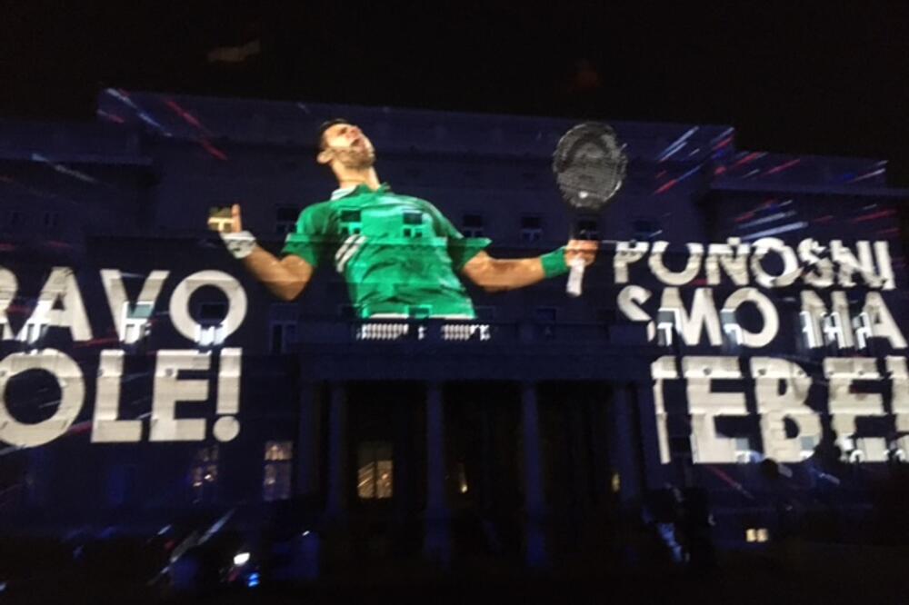 PRVO MRZITELJSKI TEKST O NOVAKU A SAD POKUŠAJ PONIŽAVANJA: Plači sam na tronu i dalje ćemo više voleti Federera!