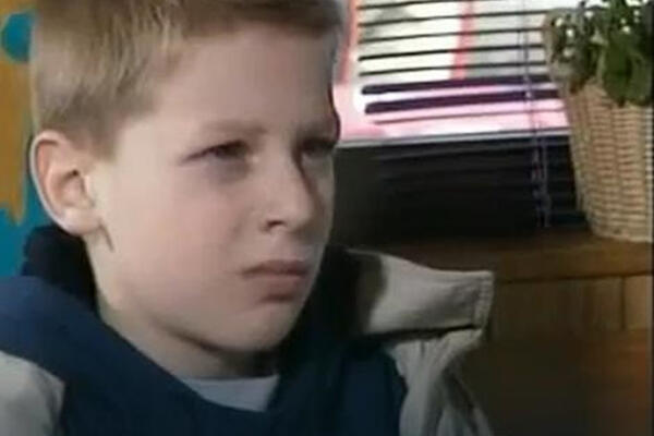 OBOŽAVALI SMO GA KAO MALOG NECU U "SREĆNI LJUDI", POHAĐAO JE MIKINU ŠKOLU: Danas je DRUGAČIJI, ima i drugi posao!