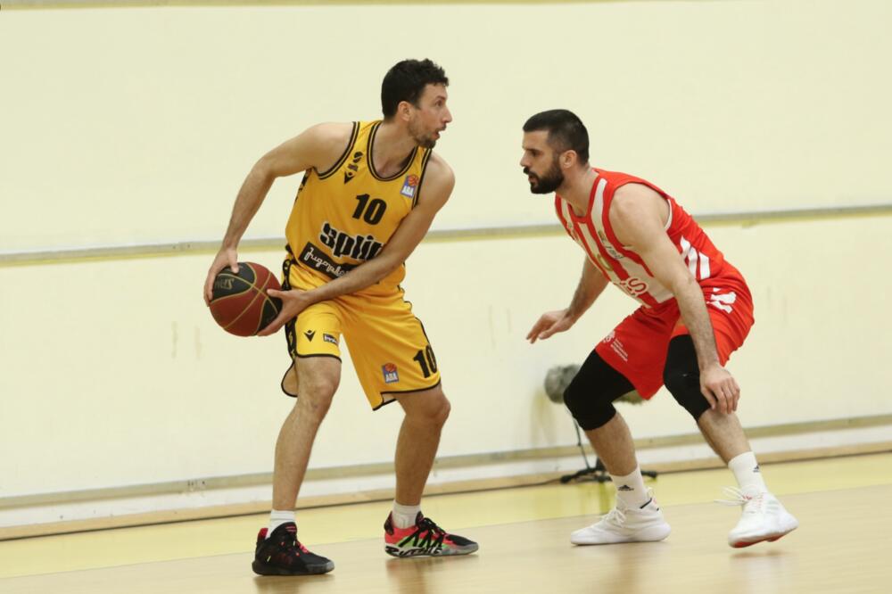 ZVEZDA PREBRODILA SPLIT, VOLDEN BIO NEZAUSTAVLJIV! Crveno-beli izjednačen meč rešili u poslednjoj deonici (VIDEO)