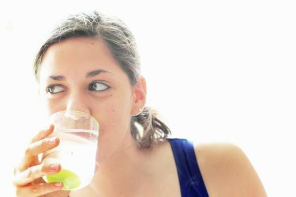 KLJUČNE BROJE ZA ZDRAVLJE! 8 čaša vode, 7 sati sna, 4 puta nedeljno vežbajte