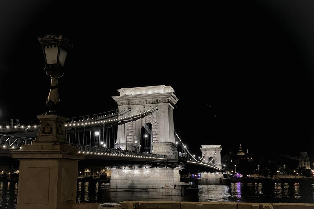 GRAĐANIMA SRBIJE OTVOREN PUT: U Mađarsku samo sa PASOŠEM!