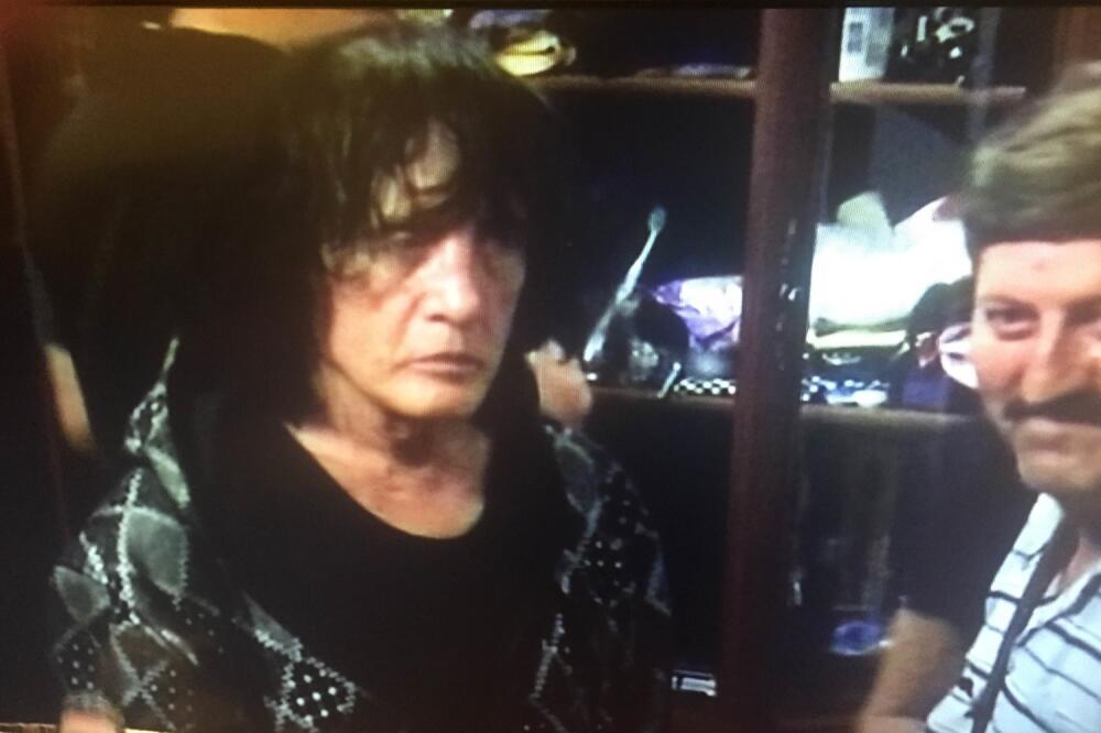 TRAGEDIJE SE SAMO NIZALE, MUZIČAR IMA JEZIVU SUDBINU: Sve živo sam sahranio, majku, oca, sestru, brata pa i ĆERKU