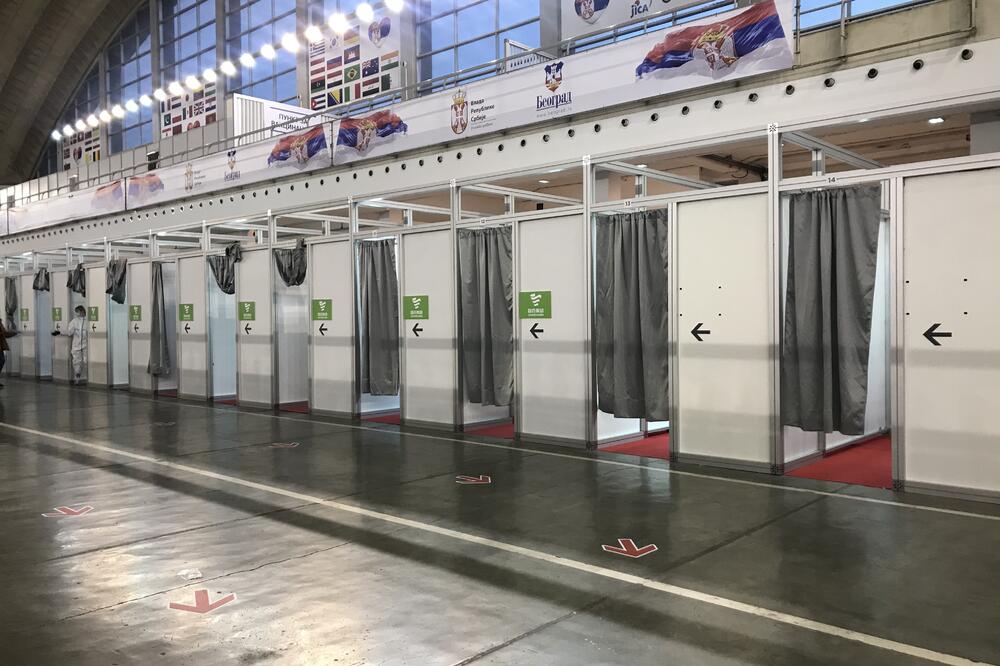 VOLONTER SA SAJMA DOBIO 6 MESECI KUĆNOG PRITVORA: Falsifikovao je podatke o vakcinaciji, otkrio je ZAŠTO