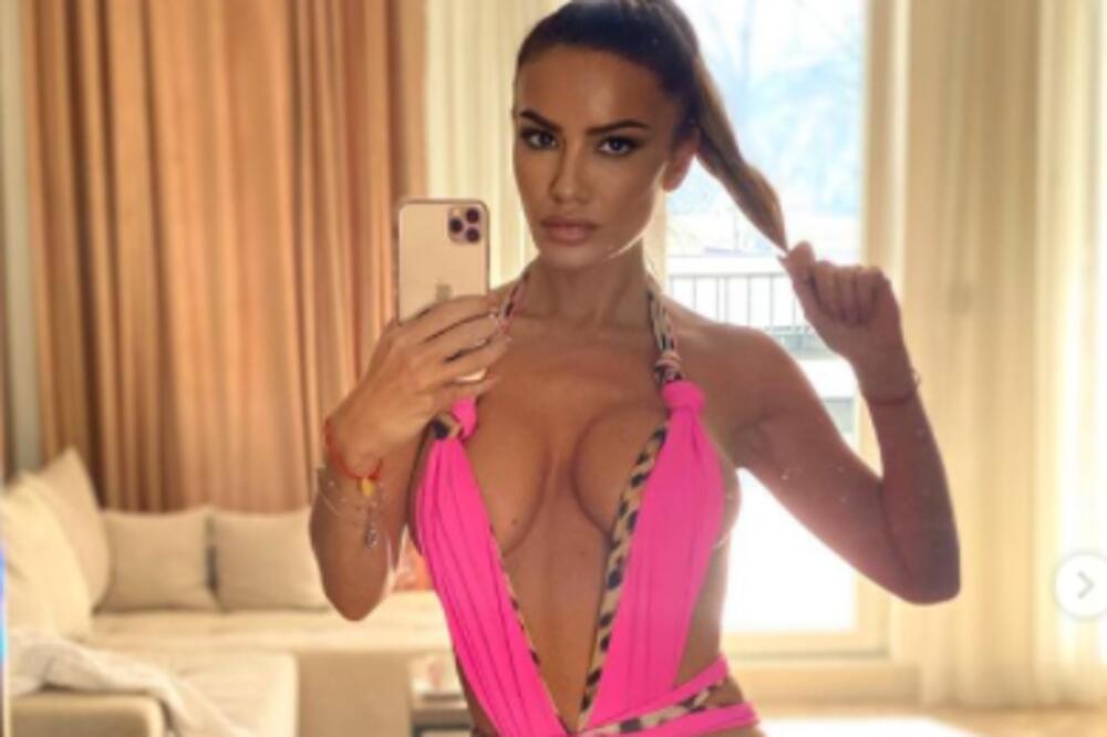 "JA SAM SAVRŠENA ŽENA, ONI SU KRETENI!" SINDI OPLELA PO BIVŠIMA, SPOMENULA I PREVARU: Sve ide preko KREVETA!