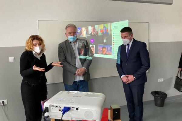 Ministar Dmitrović posetio opštinu Gornji Milanovac: Grad nade za mlade