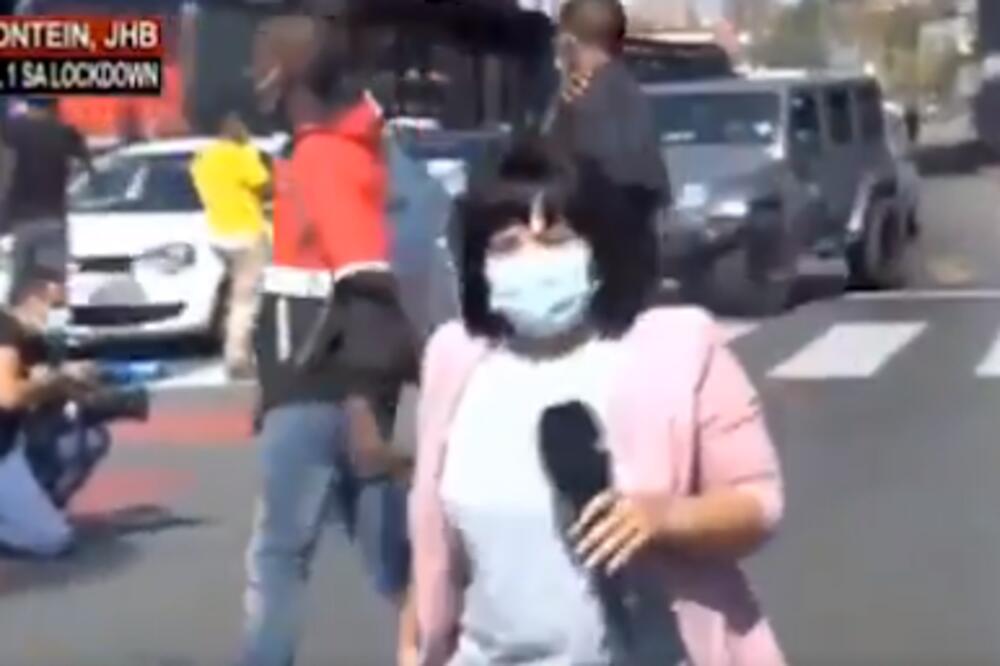 JOHANESBURG: Jedna osoba poginula nakon policijske intervencije u studentskim protestima (FOTO/VIDEO)