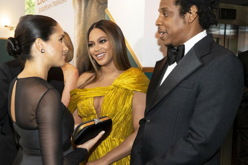 AU! CEO HOLIVUD NA NOGAMA ZBOG KRALJEVSKE PORODICE: Bijonse podržala Megan: “Hvala ti na hrabrosti”