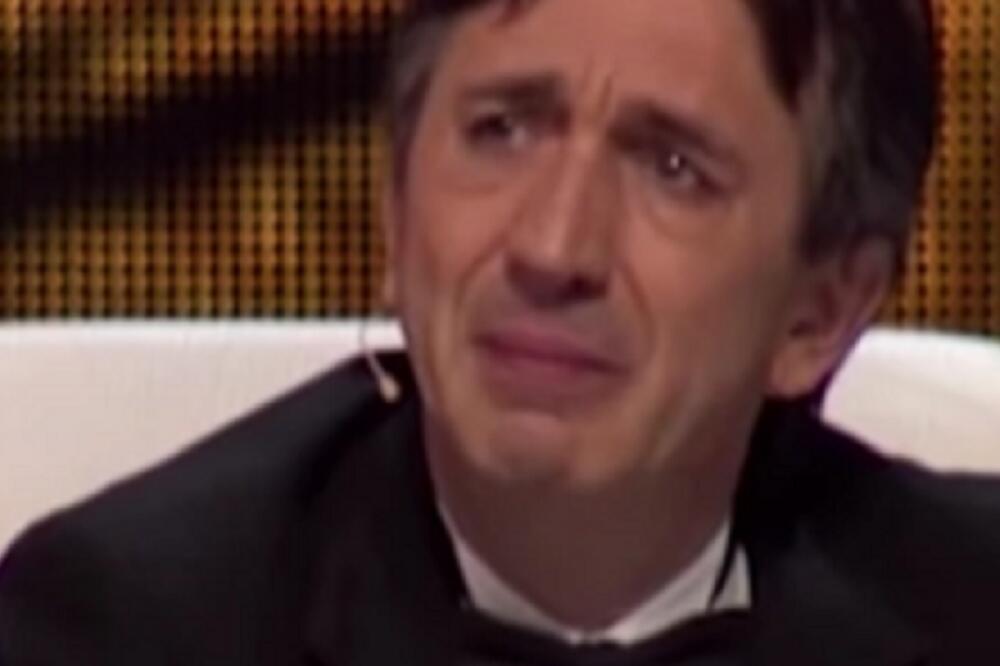 POTRESNO! ZBOG NJEGOVE TUŽNE PRIČE CELA SRBIJA JE PLAKALA: U njemu kuca TUĐE SRCE - voditelji i žiri LILI SUZE!