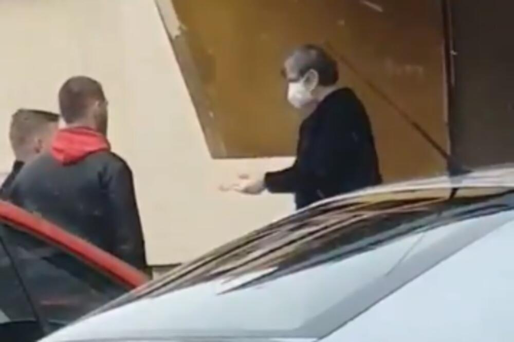 ŠTA JE OVO? Isplivao snimak gde se vidi kako Milova partija kupuje glasove pred izbore? (VIDEO)