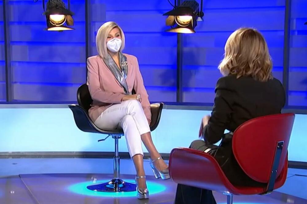 SVESNA JE SITUACIJE U KOJOJ JE CEO SVET! VODITELJKA RTS-A SE VAKCINISALA: Iznela lični stav o korona virusu!