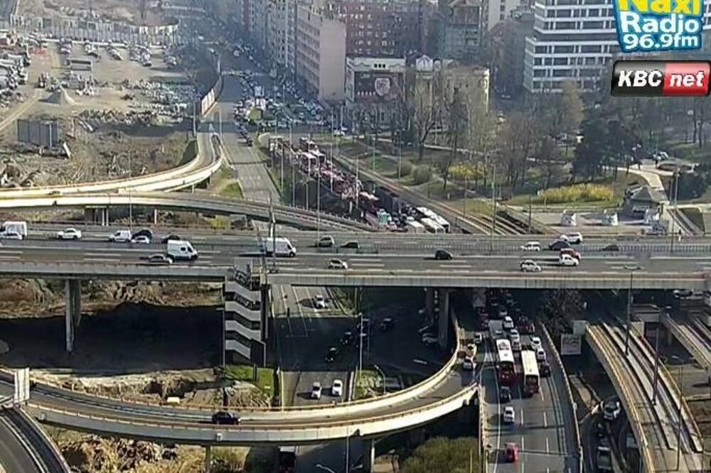 OGROMNE GUŽVE ŠIROM BEOGRADA: Najveći broj vozila na prestoničkim MOSTOVIMA! (FOTO)