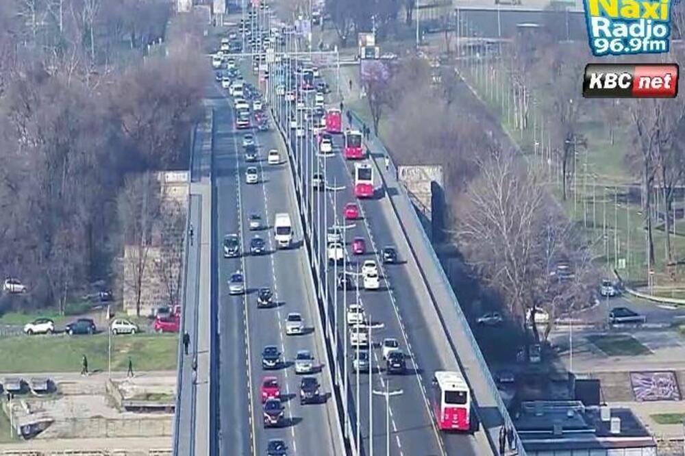 AMSS APELUJE NA VOZAČE: Oprez zbog pljuskova i mogućih odrona!