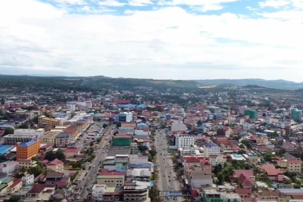 PILI ALKOHOL ZA DEZINFEKCIJU! 7 radnika izgubilo život u Kambodži