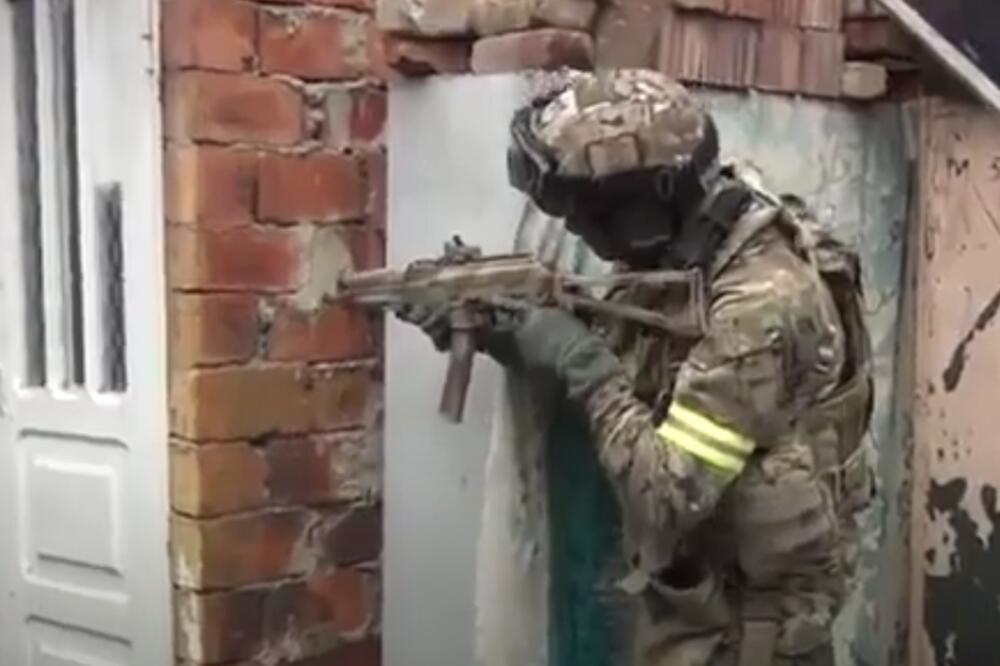 LIKVIDIRAN TERORISTA U DAGESTANU: Kod njega pronađeni automatska puška, municija i pojas sa EKSPLOZIVOM (VIDEO)