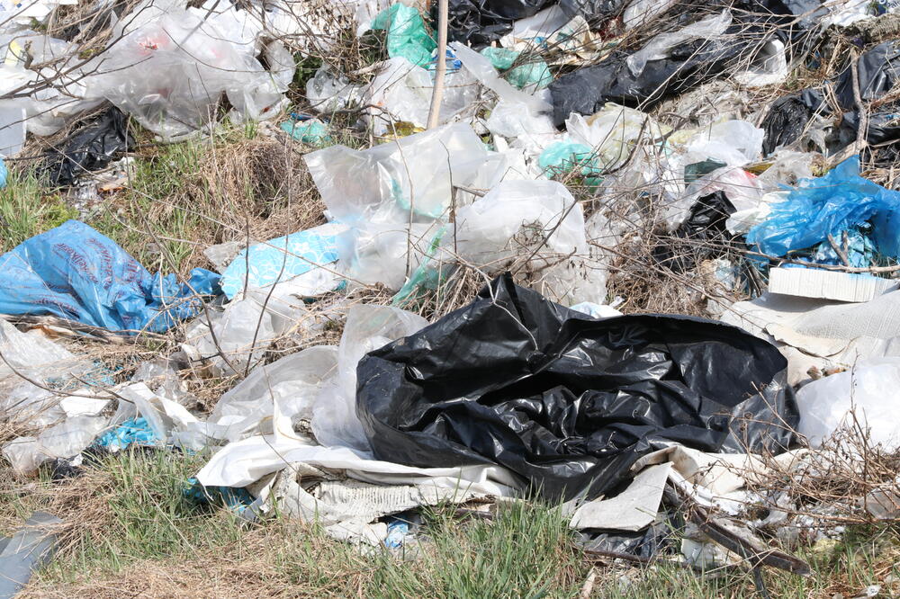 BEOGRAĐANI, PROBLEM SA OTPADOM JE DELIMIČNO REŠEN: Kabasti otpad više neće ići u nesanitarnu deponiju!