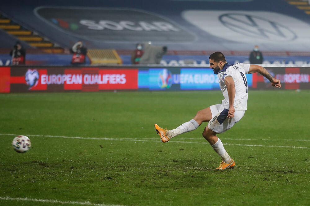 MITROVIĆ PREKINUO ĆUTNJU: 3 dana i 3 noći nisam spavao posle promašenog penala protiv Škotske! Napušta Fulam!