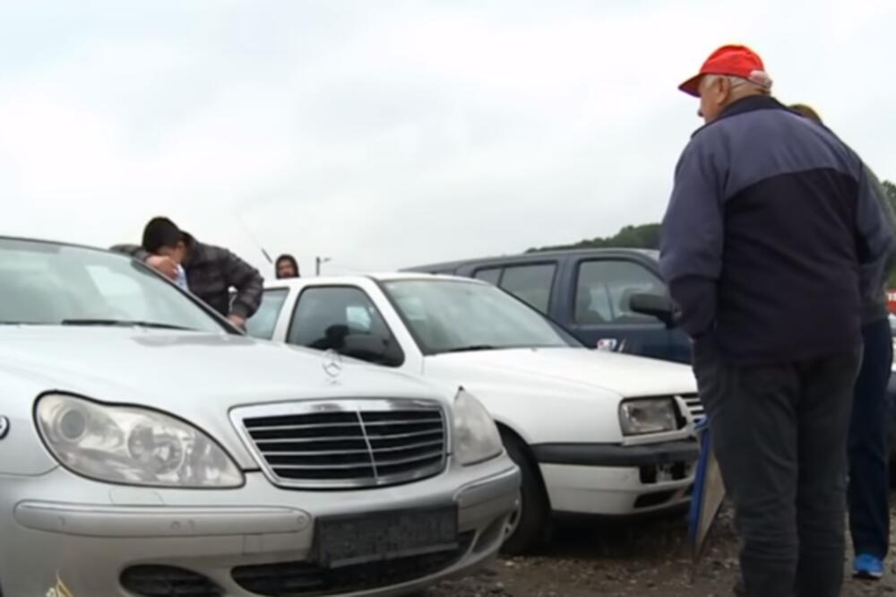 DRŽAVNI AUTO MOŽETE KUPITI VEĆ OD 61 EVRA: Uskoro kreće prodaja