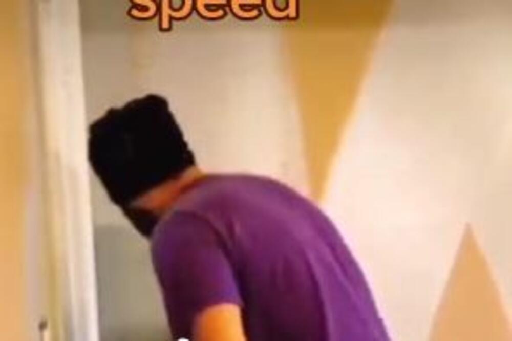 TRIK KOJI ĆE VAS ODUŠEVITI: Niste ni svesti da možete da prekrečite ceo zid za 25 sekundi! (VIDEO)