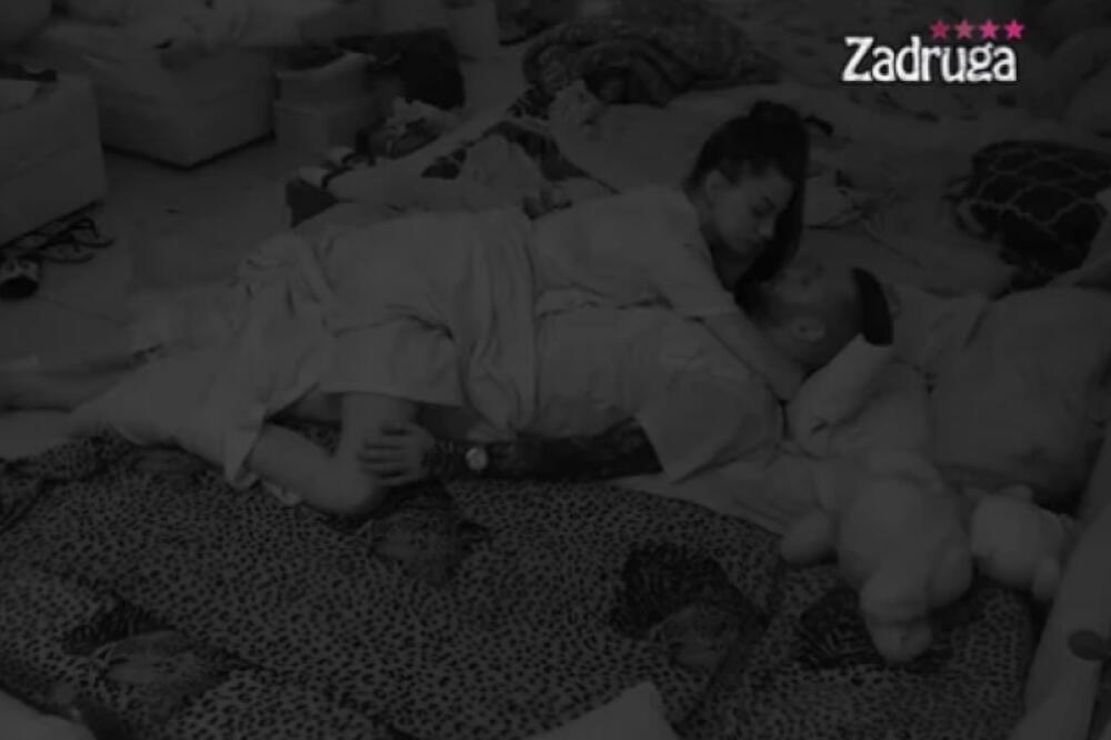 NEMILOSRDNA AKCIJA OŽENJENOG ŠA I LJUBAVNICE TARE: Umalo srušili imanje, zadrugari strecali i tresli se od JAČINE!