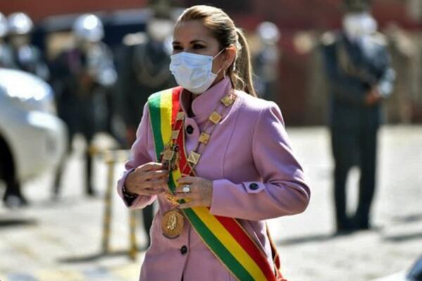 Uhapšena PREDSEDNICA: Optužena za organizaciju DRŽAVNOG UDARA!