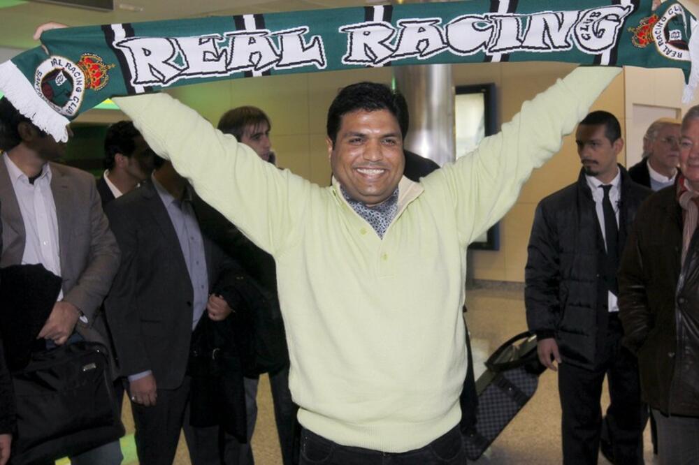 NAJVEĆA PREVARA U ISTORIJI FUDBALA: Došao "privatnim" avionom bez dinara u džepu i doveo kultni klub do bankrota!