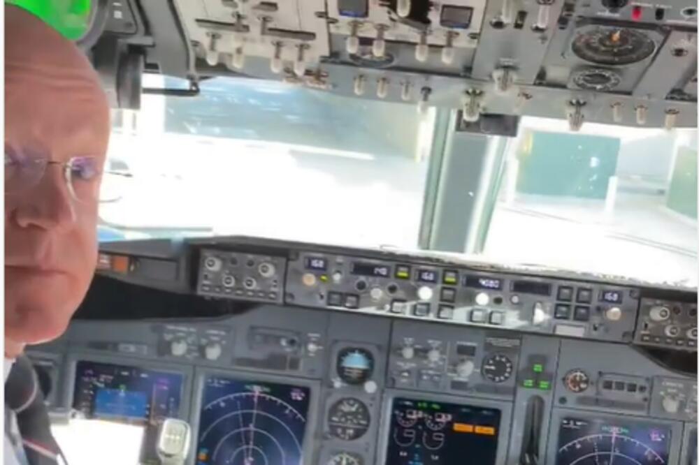 MOJE DETE IZBACUJETE IZ AVIONA, A VI SE KRIJETE PO TOALETIMA! Kaže UFC borac koji je izbačen sa leta