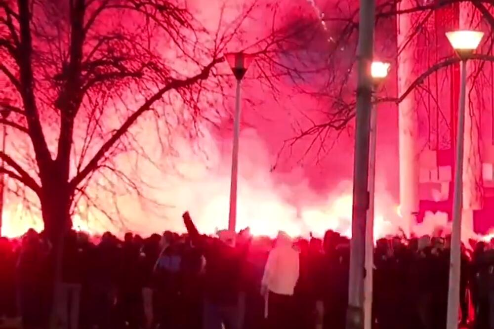 MRZIMO SVE: Navijači Legije još jednom pokazali zašto su među najozloglašenijim u Evropi: BLOKIRALI VARŠAVU (VIDEO)