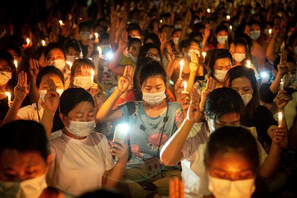 15 LJUDI SE UDAVILO TOKOM VERSKOG PRAZNIKA: Tragedija kakav se ne pamti u Mjanmaru
