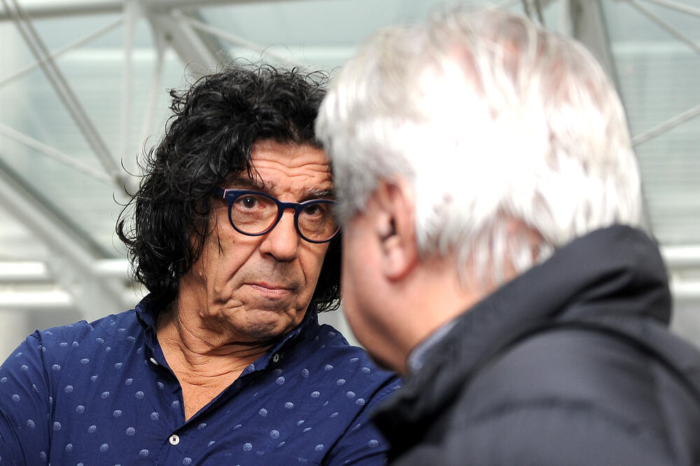 LEPOTAN, USPEŠAN SPORTISTA: Sin Dragoljuba Đuričića je pravi TALENAT, muzičar se DIČIO NJIME! (FOTO)