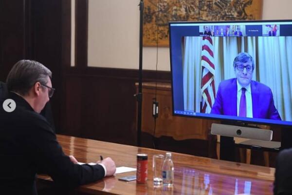 VUČIĆ RAZGOVARAO SA PALMEROM: Stejt department ČESTITAO na vakcinaciji (FOTO)