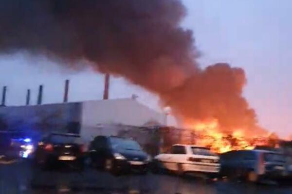 TRAGEDIJA U KONGU: Izgoreo autobus, 40 putnika je stradalo!