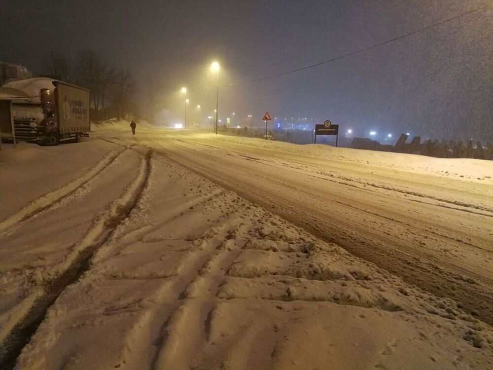 Sneg na putu, Sneg, Put