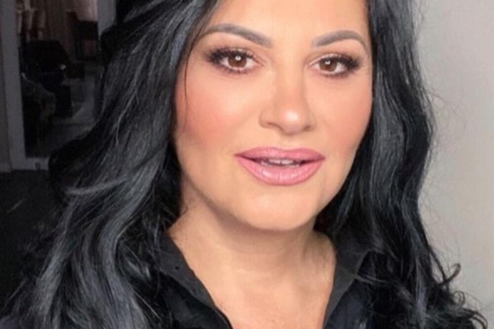 PRIRODNO LEPA ILI NE LIČI NA SEBE BEZ ŠMINKE? JANA POKRENULA LAVINU KOMENTARA NA RAČUN IZGLEDA: Bez trunke šminke!