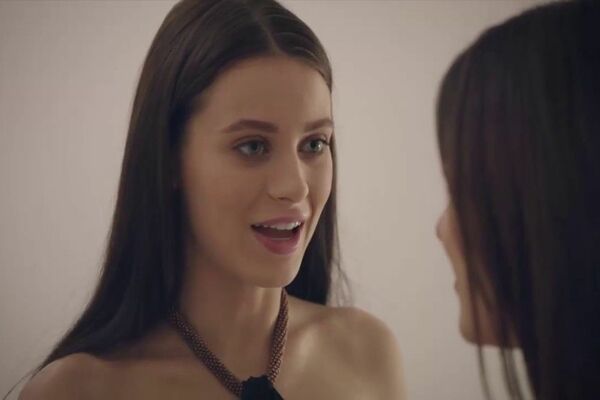 Bila je u ZATVORU, posle postala zvezda 18+ FILMOVA, a sada je MILIONERKA totalno OBUČENA! (VIDEO)