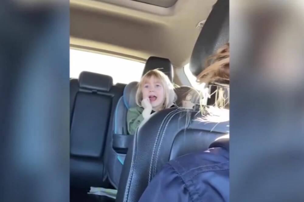 PRESLATKO! MALENA TEA ODUŠEVILA CEO SVET SVOJOM REAKCIJOM: "Proleće dolazi, to je sjajno" (VIDEO)