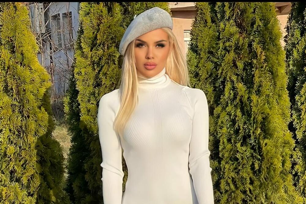 DAČIĆEVA CICA SE OPUSTILA U SVOM LUKSUZNOM DOMU, PA DOVELA MUŠKARCE DO VRHUNCA: Priredila pravi užitak, SVI BULJILI