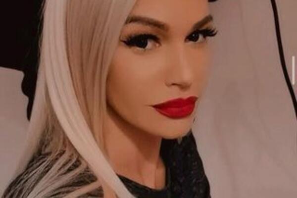 "NE ODGOVARAJ MI, DOĆI ĆU TI U SOBU": Nataša iskritikovala javno ćerku Hanu i to na njen VAŽAN DAN!