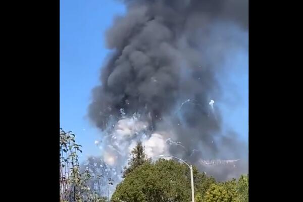 DVE OSOBE POGINULE NAKON EKSPLOZIJE VATROMETA U ONTARIJU: Naređene evakuacije u najmanje tri ulice! (VIDEO)