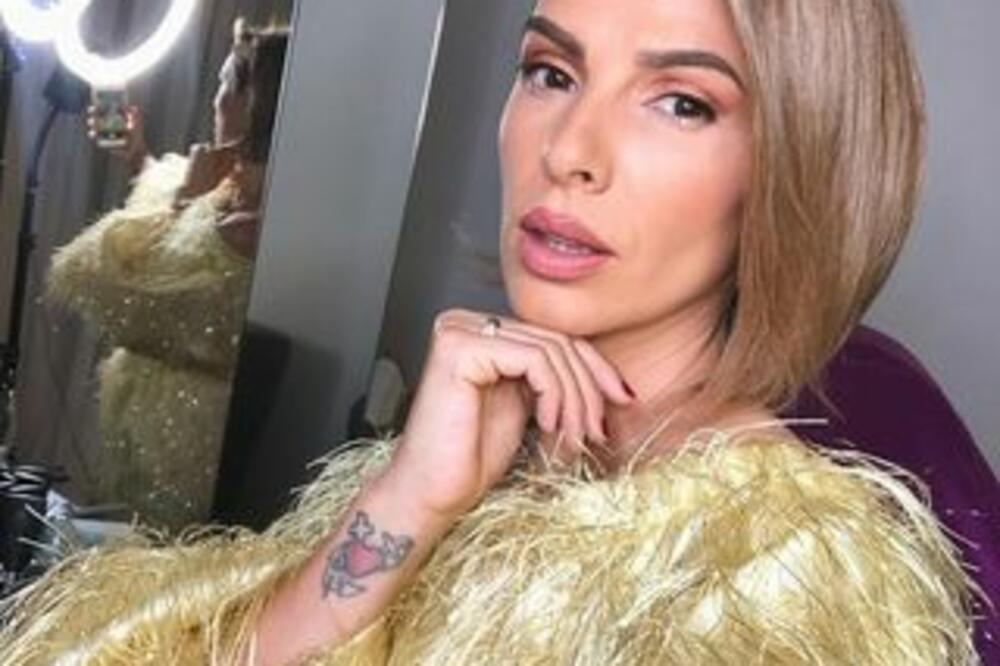 MARINA TADIĆ POKAZALA PO PRVI PUT MUŽA, A SADA I JOŠ JEDNU BITNU OSOBU: Ogromna FIZIČKA promena, ali i ŽIVOTNA