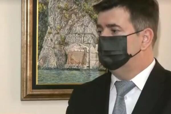 ĐERLEK TRAŽI POMOĆ OD GRAĐANA, SVI TO MOŽEMO! Nije dovoljno nositi samo masku, moramo poštovati kompletne mere