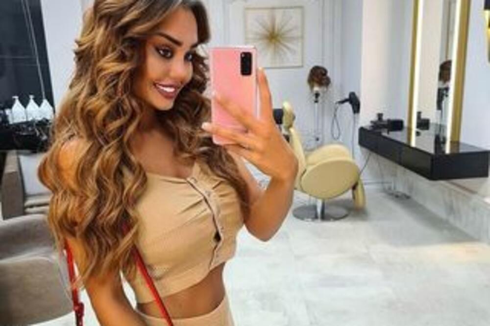 GDE IMA TU SE I RASIPA! STARLETA IZ IVANJICE ŽIVI ŽIVOT IZ BAJKE: Budi se u SUVOM LUKSUZU!