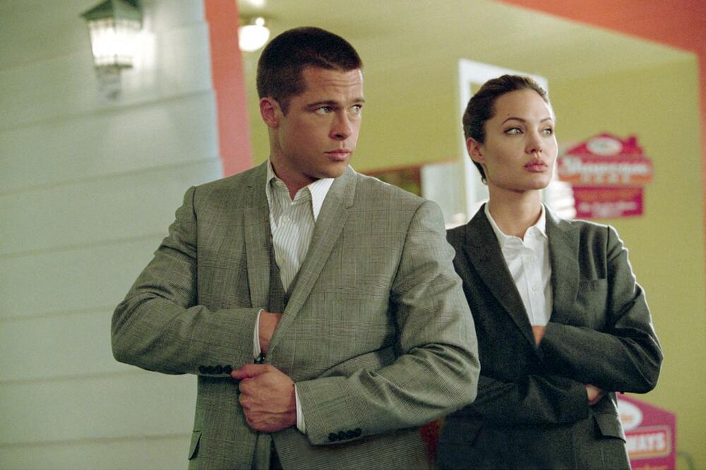 SKANDALOZNI DOKAZI DRMAJU HOLIVUD! SPREMNA NA SVE: Anđelina tvrdi da je Bred Pit ZLOSTAVLJAO NJIHOVU DECU!