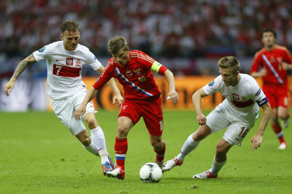 TEŠKI DANI ZA LEGENDU ARSENALA: Bivša supruga zbog bolesti skoro ostala bez nosa, sada se bori za život! (FOTO)