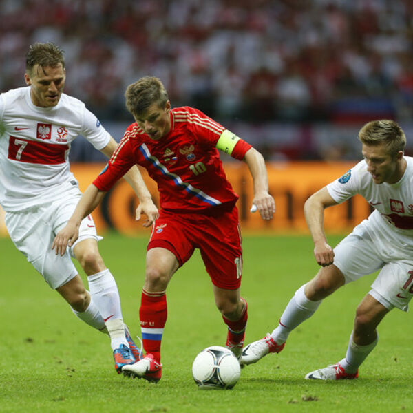 TEŠKI DANI ZA LEGENDU ARSENALA: Bivša supruga zbog bolesti skoro ostala bez nosa, sada se bori za život! (FOTO)