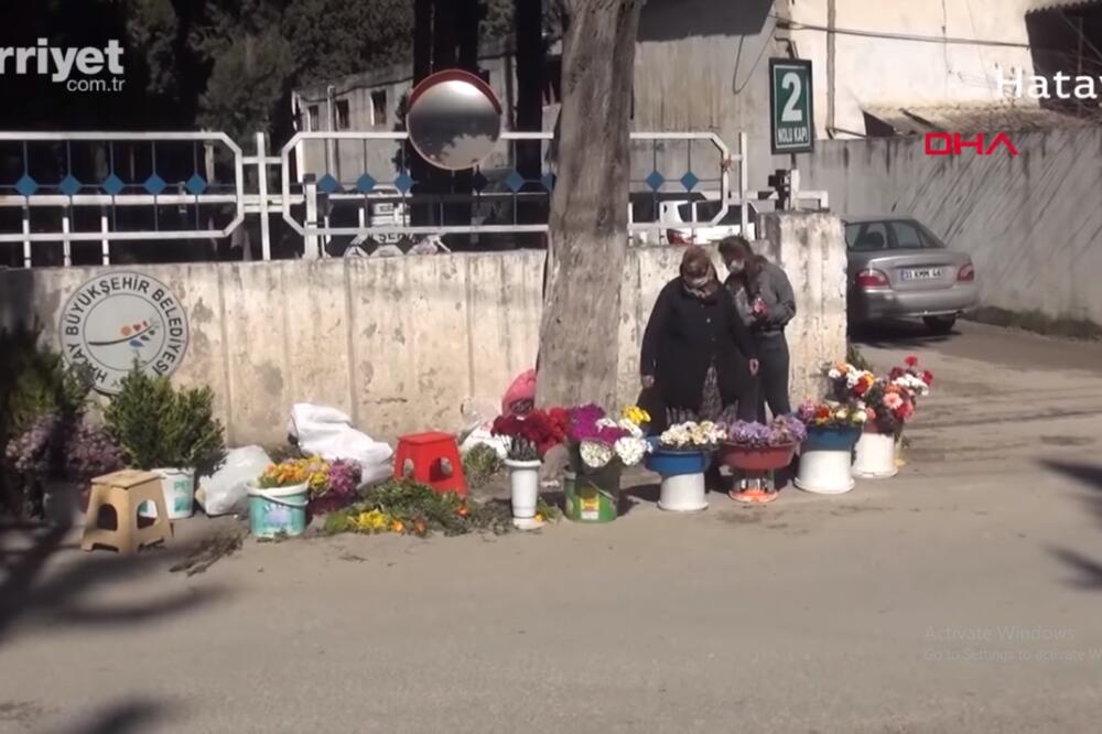 MAJKA PRODAVALA CVEĆE KAKO BI PLATILA ĆERKINE STUDIJE: Otkrivena teška istina, ovo niko nije OČEKIVAO! (FOTO/VIDEO)