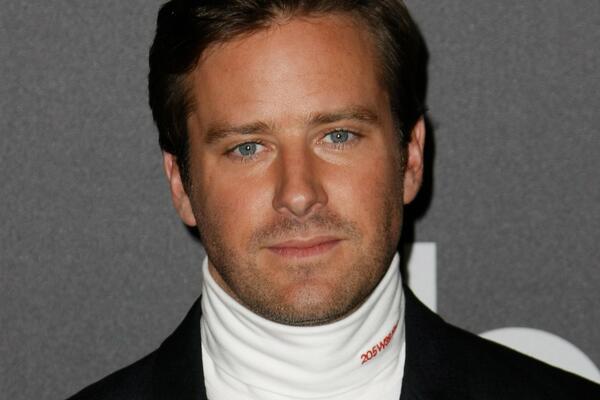 GLUMAC OPTUŽEN ZA SILOVANJE I KANIBALIZAM! OGLASIO SE PREKO ADVOKATA: U rehabilitacionom centru proveo 9 meseci!