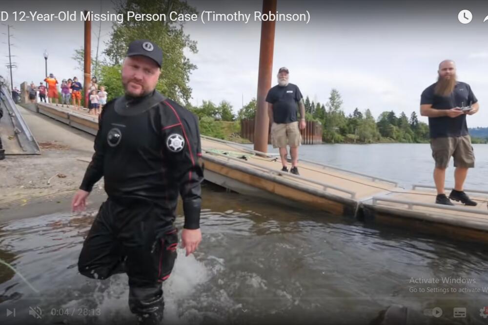 TRAGIČNA MISTERIJA REŠENA NAKON 12 GODINA: Muškarac pronađen u kolima skoro 20 metara ISPOD VODE! (VIDEO)