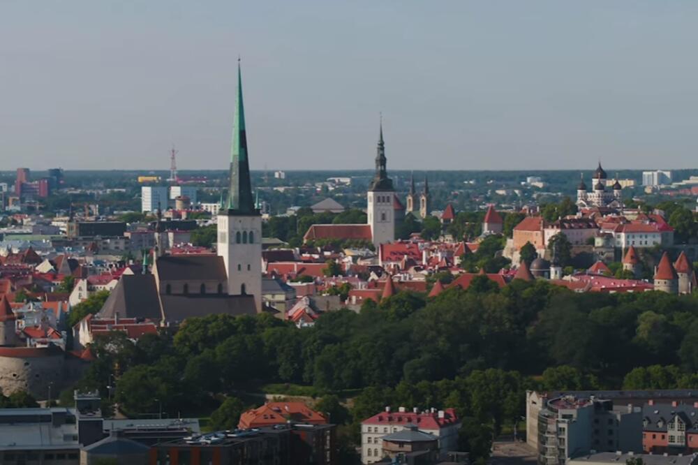 VLADA SMANJUJE PENZIJE, NAREĐENA HITNA ŠTEDNJA! Kriza uzdrmala jednu od NAJBOGATIJIH ZEMALJA, šta se ovo dešava?
