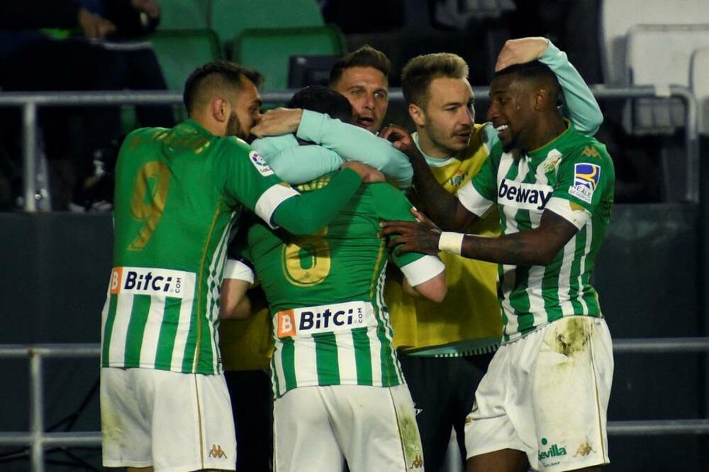 FEKIR I HUANMI VODE BETIS U EVROPU: Zeleno-beli se oporavili od poraza u gradskom derbiju, pao Levante! (VIDEO)