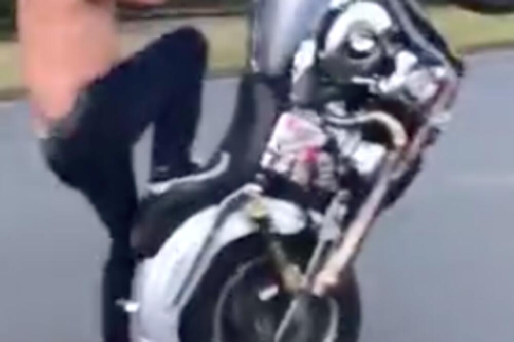 ČOVEČE, JESI LI TI SVOJ? Ovaj tip je vešt, ali SRLJA U KATASTROFU! (VIDEO)